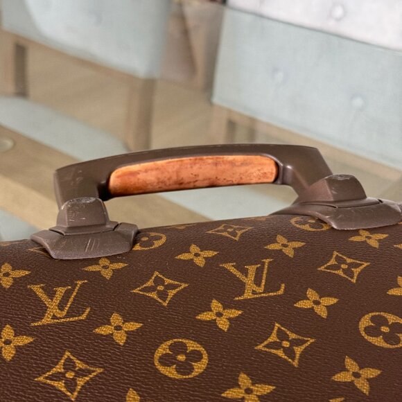 Louis Vuitton MONOGRAM CANVAS Pegase 55 - Picture 5 of 13